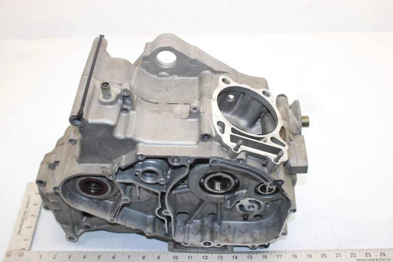 02 Arctic Cat 375 4x4 Automatic Oem Crankcase 3402-580 AA23