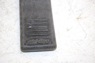 02 Ski-doo Grand Touring 500 Oem Backrest Lock Pair 572038200 SS24