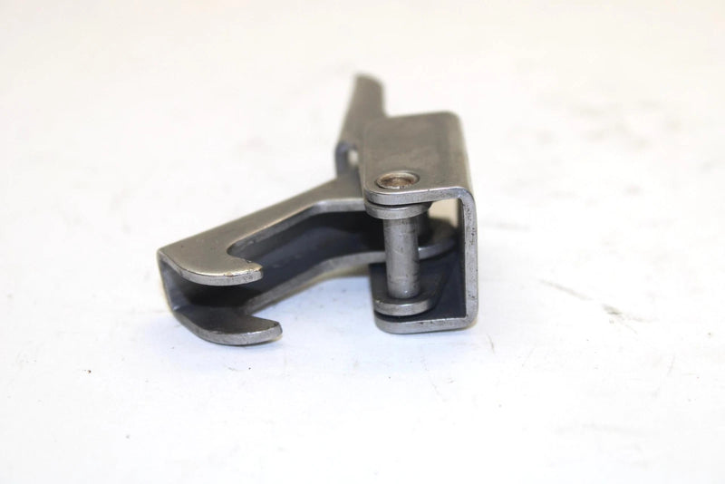 Yamaha Oem Hatch Lock Bracket EU0-62841-01-00 Q4115