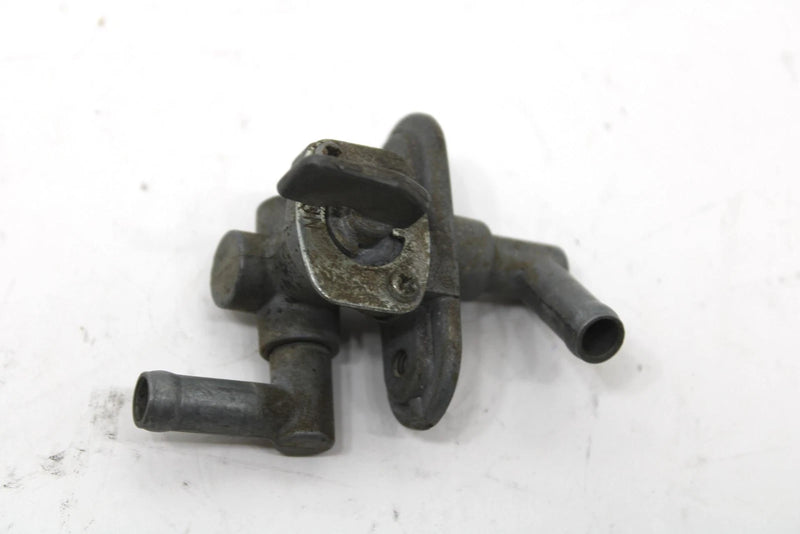 1989 Yamaha Ovation Deluxe Oem Fuel Petcock Assembly 85L-24500-00-00 SY69