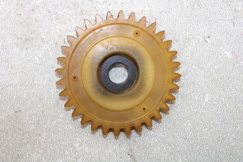 2001 Yamaha  Raptor 660r Oem Oil Pump Drive Gear 3AJ-13325-00-00 AY33