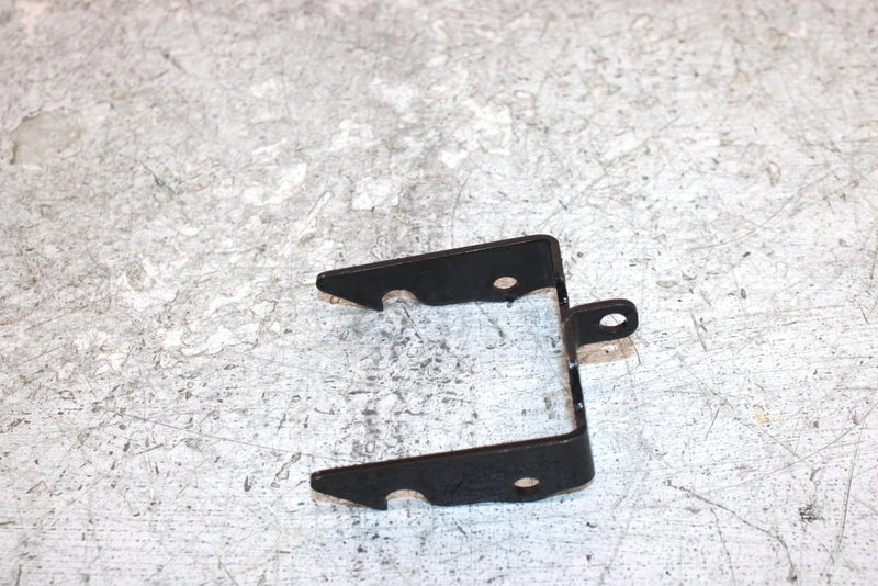 2006 Polaris Sportsman 500 Oem Passenger Seat Latch Hook 5249895 AP186