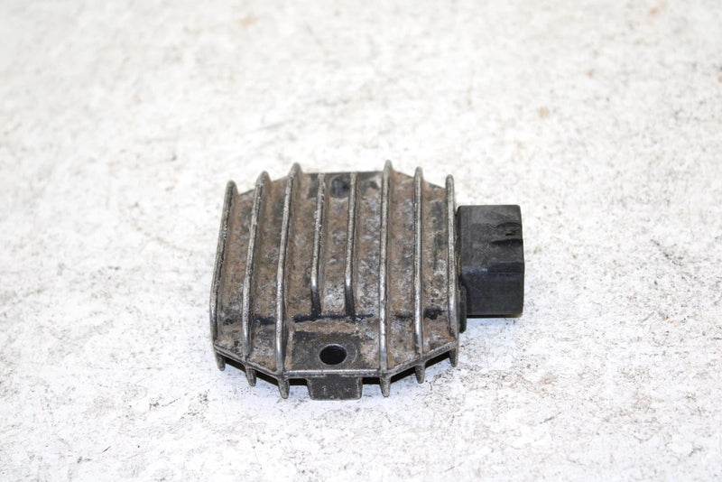 2000 Honda Trx 250 Recon Oem Voltage Regulator 31600-HM8-013 AH52