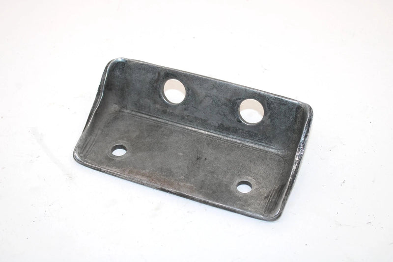 1992 Yamaha Exciter Ii Le Oem Rear Lower Engine Bracket 82M-21427-01-00 SY126