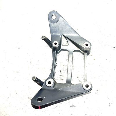 96-97 Yamaha WaveVenture 1100 WVT1100 OEM Rear Engine Mount 63M-21425-00-94 JY14