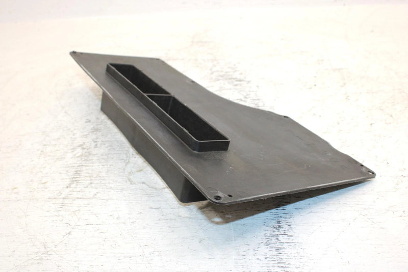 1997 Yamaha Vmax Sx 700 Triple Oem Airbox Plate 8CH-14477-00-00 SY10