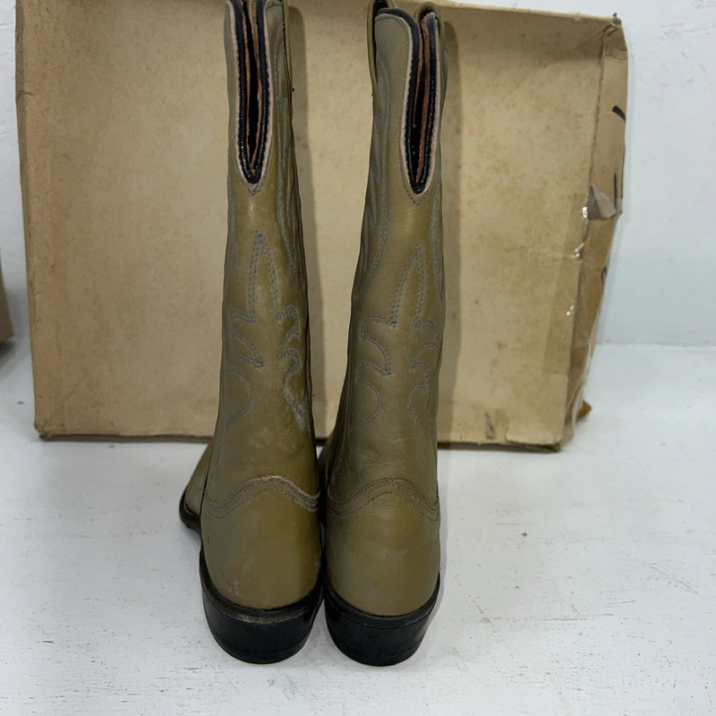 New Women’s Olive Green Texas Brand Cowboy Boots. L85 6 M. 20-87