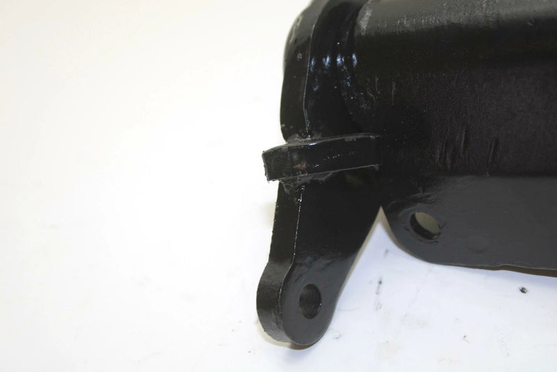 96 Arctic Cat Panther Deluxe OEM Right Spindle 0703-266 SA104