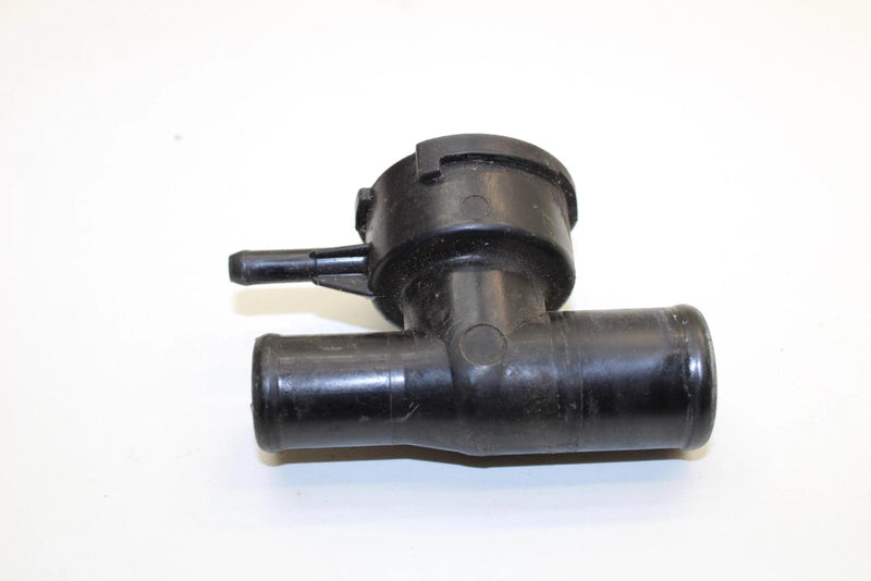 1997 Yamaha Vmax 600 Sx Oem Filler Neck 8CR-12591-00-00 Q2575