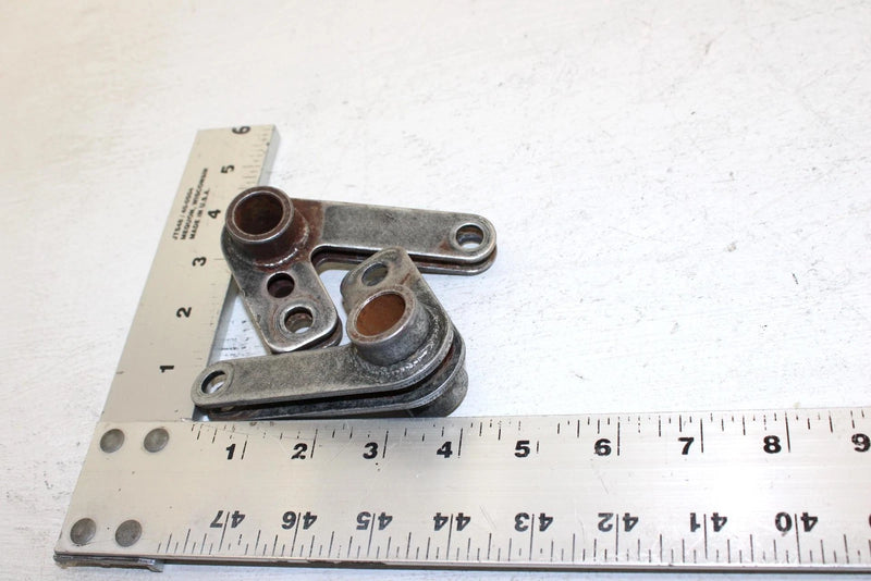 1999 Yamaha Vmax 600 Sx Oem Front Torque Arm Mount Pair 8CR-47415-00-00 SY5