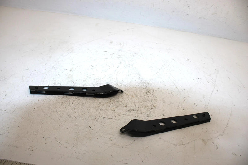 02 Polaris Xc Sp 500 Oem RH,LH Upper Hinge 5243568-067 5243567-067 Q4615