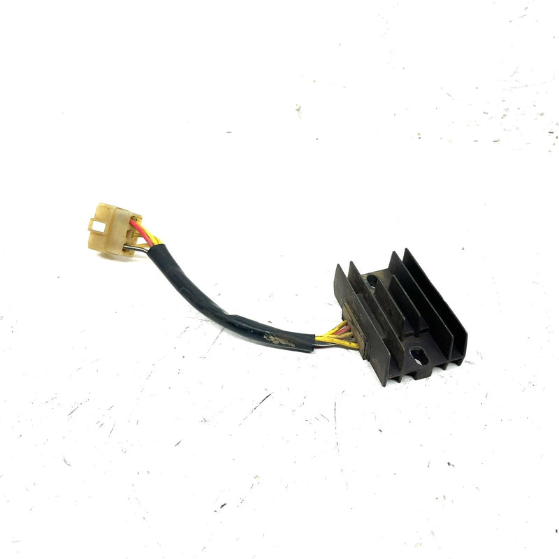 89-01 Suzuki Quadrunner 160 OEM Voltage Regulator 32800-19B11 AS30