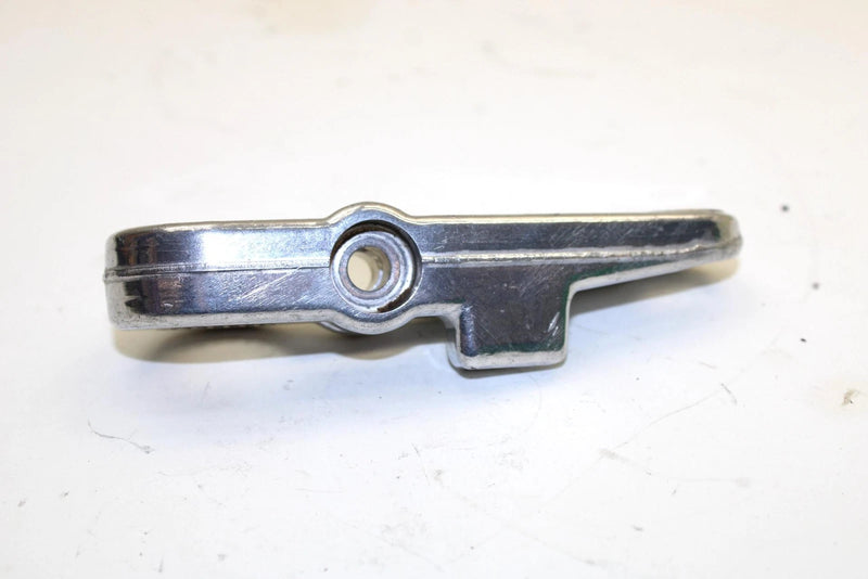 2002 Yamaha Sx Viper Oem Left Spindle Steering Arm 8EK-23851-00-00 Q2528