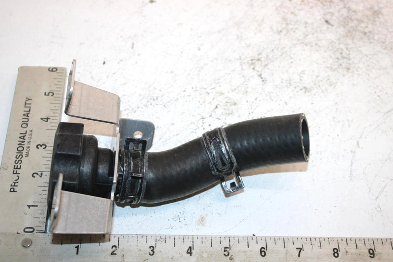07 Arctic Cat F1000 Efi Oem Filler Neck and Bracket Set 1670-848 4606-944 SAS13