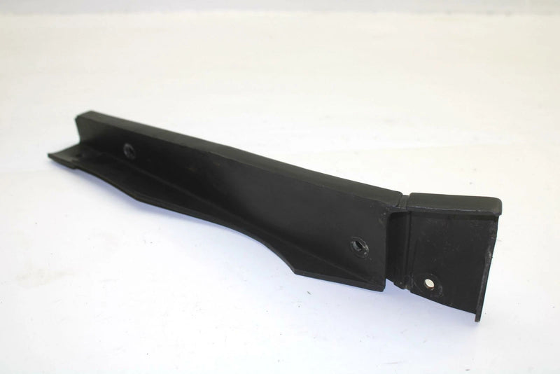 Yamaha OEM Rear Bumper Right Cover 8m6-77544-00-00 SY49