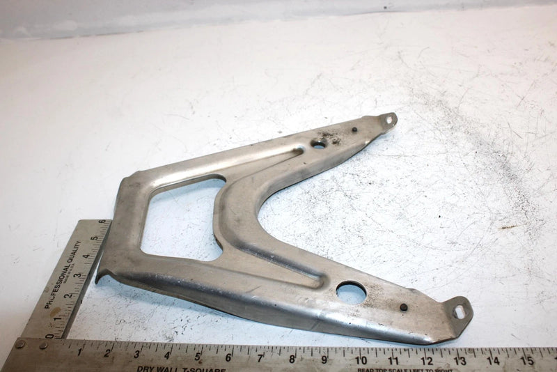 06 Ski-doo Gsx 600 Ho Sdi Oem Front Bumper Support 502006772 SS14