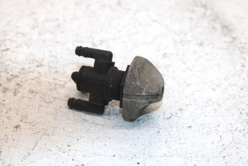 2001 Polaris Xplorer 4x4 Oem Fuel Valve W/Knob 7052276 AP167