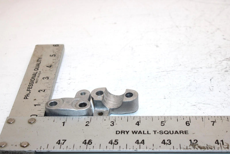 1985 Honda Atc 110 Oem Upper Handlebar Clamp Set  53121-958-000 AH68
