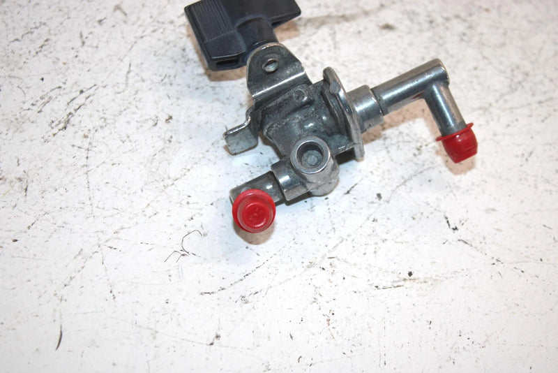 90 Yamaha Exciter Oem Petcock 86M-24500-00-00 SY3