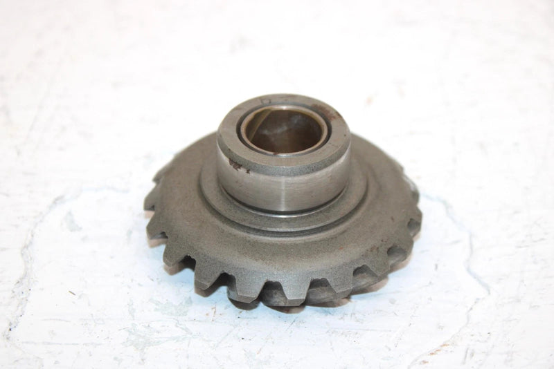 1999 Yamaha  Bear Tracker 2wd Oem Middle Drive Bevel Gear  52G-17530-00-00 AY50