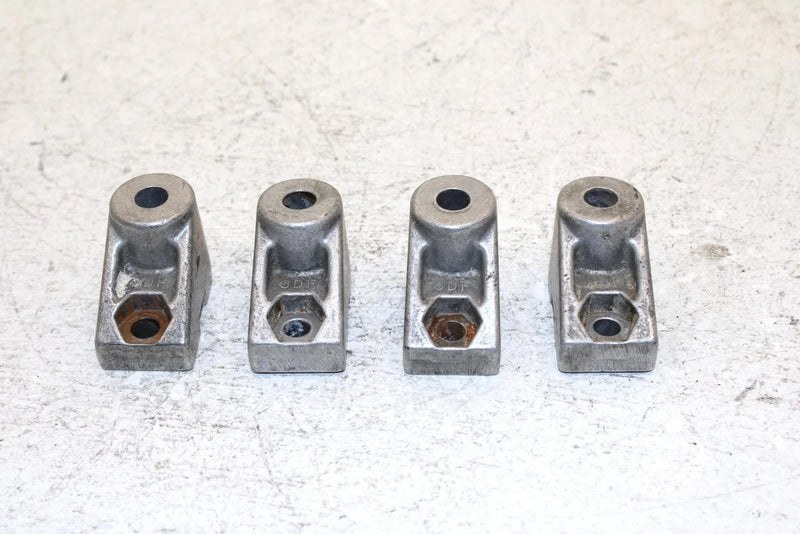99 Yamaha Vmax 600 Sx Oem Idler Wheel Mount Bracket Set Of 4 8DF-47419-00-00 SY5