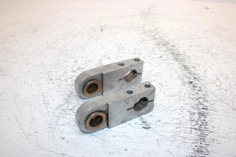 1999 Arctic Cat Zr 600 Oem Pivot Block Pair 0704-981 SA19