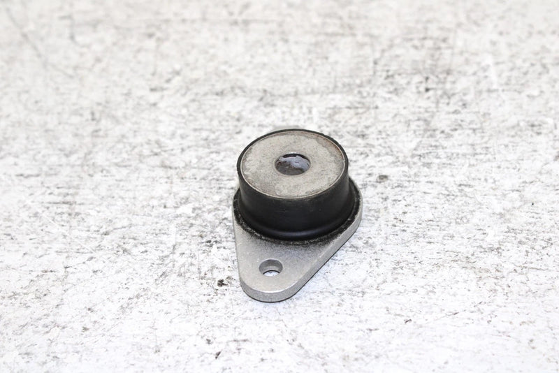 2013 Polaris 600 Rush Pro R Oem Right Engine Mount 3022408 SP29