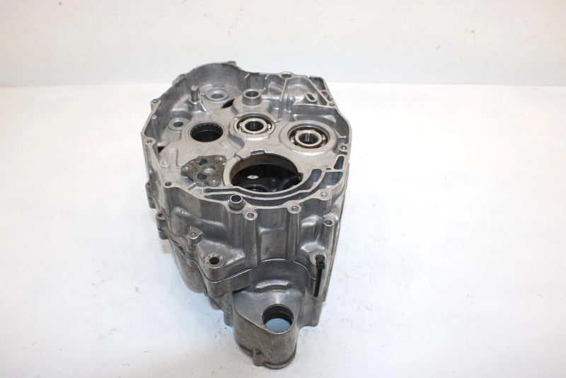 83 Yamaha  Tri Moto 225 Ytm225dx Oem Crankcase 29U-15100-00-00 AY41