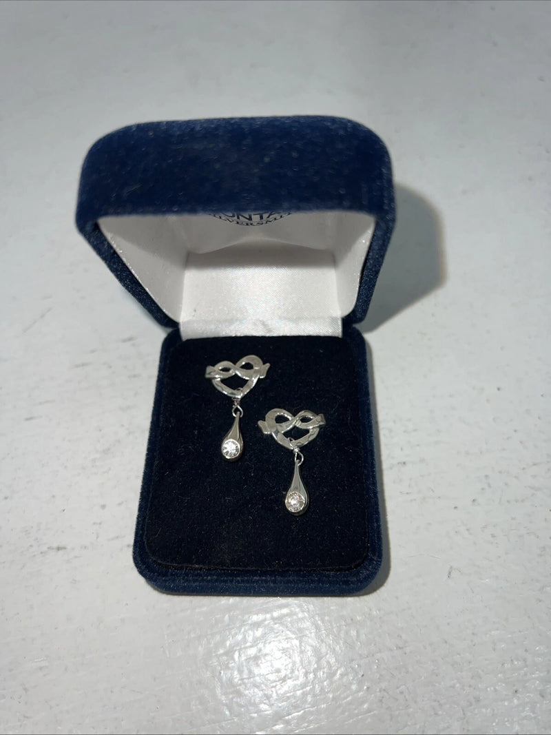 New Women’s Montana Silversmiths Silver Ribbon Heart With Dangle. ER60903 A-46