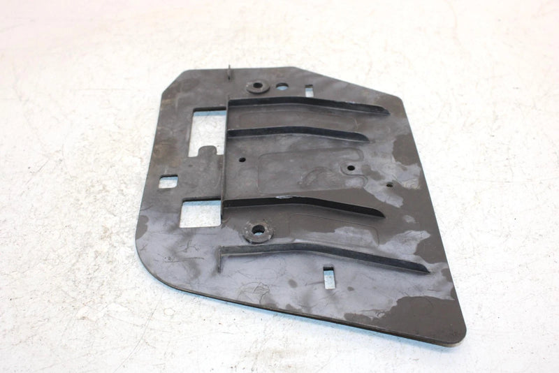 2007 Honda Fortrax 680 Oem Side Radiator Shroud 19033-HN8-000 AH46