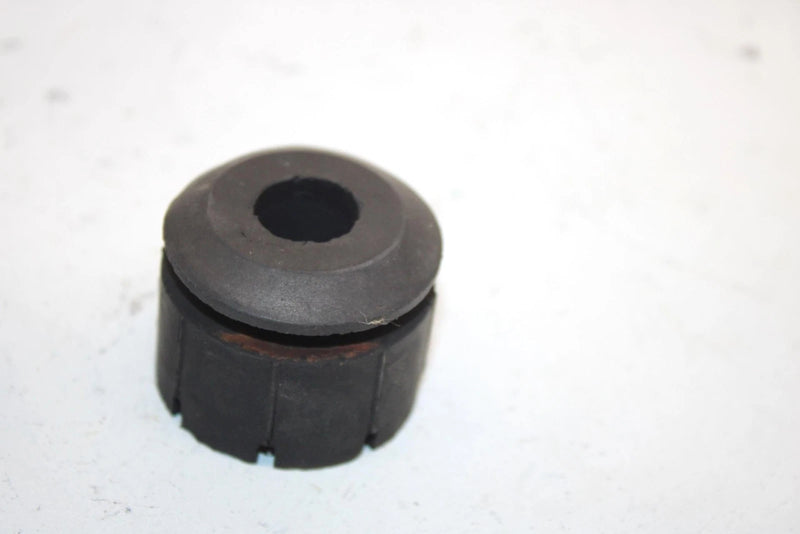84 Honda Atc200s A Oem Seat Mount Dampner Pair 77207-HA0-000 AH0