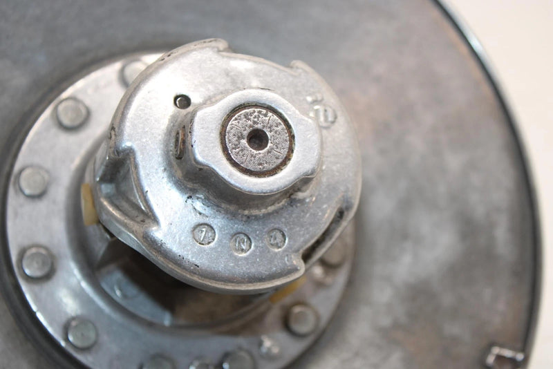 88 Yamaha Excel Iii Oem Secondary Driven Clutch 8G8-17660-01-00 SY12
