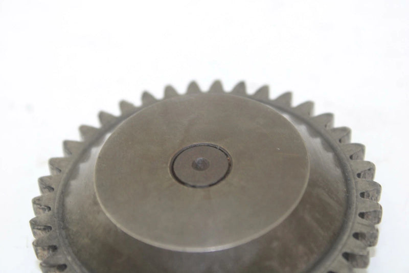 Yamaha OEM Oil Pump Idle Gear 38T 8V0-13179-00-00 Q1574