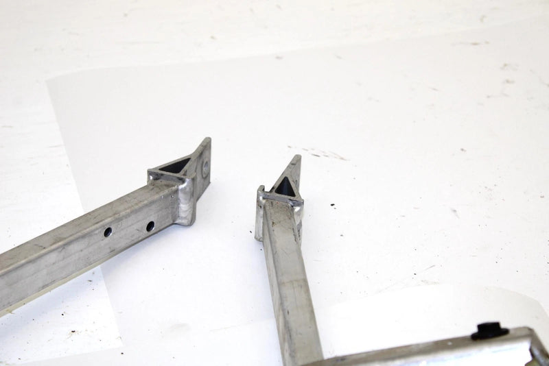 2005 Ski-doo Summit 800 Oem Upper Cross Member 518324739 SS114