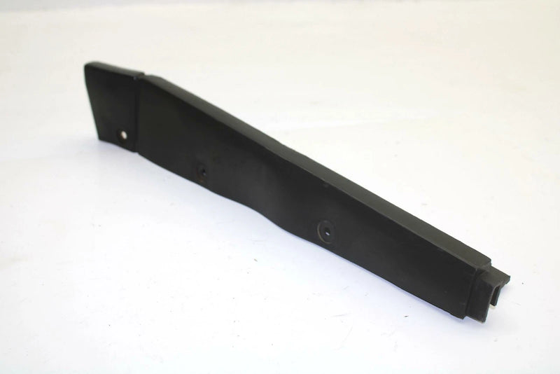 Yamaha OEM Rear Bumper Right Cover 8m6-77544-00-00 SY49