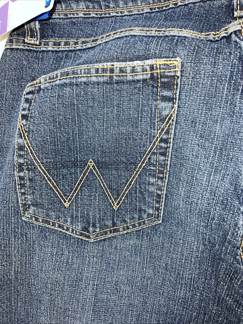 New Women’s Wrangler Mid Rise Regular Fit Denim Jeans. 13/14x36 L-13