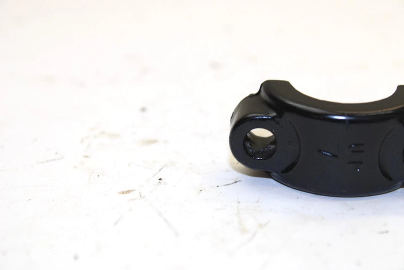 1992 Suzuki King Quad 300 Oem Master Cylinder Clamp 59671-36500 AS19