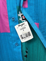 New Women’s Wrangler Multicolor Design Long Sleeve Button Up Medium MM-119