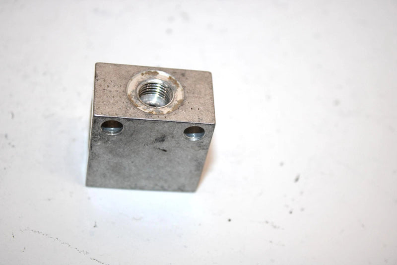 08 Polaris Ranger 700 4x4 Efi Oem Front Brake Cross Fitting 7052316 XP1