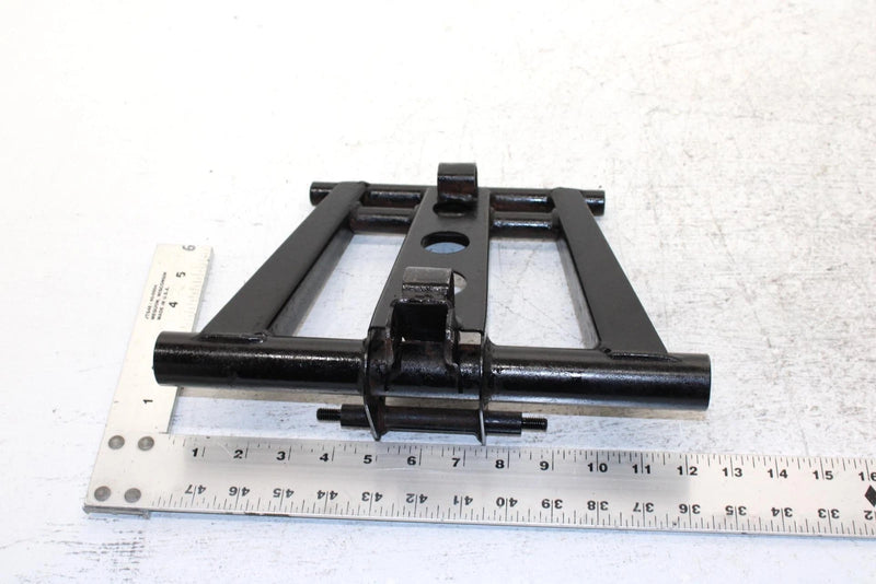 1996 Yamaha Vmax 600 Oem Rear Torque Arm 8AV-47332-01-00 SY29
