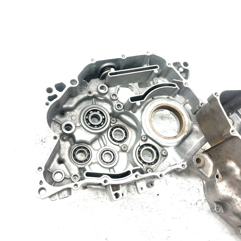 1996 Yamaha Big Bear 350 YFM350FW 4x4 OEM Crankcase 1YW-15100-07-00 AY55