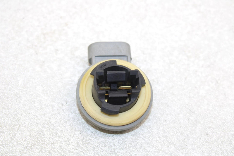 05 Polaris Xc Sp 800 Oem Taillight Socket 4010767 4011435 SP202
