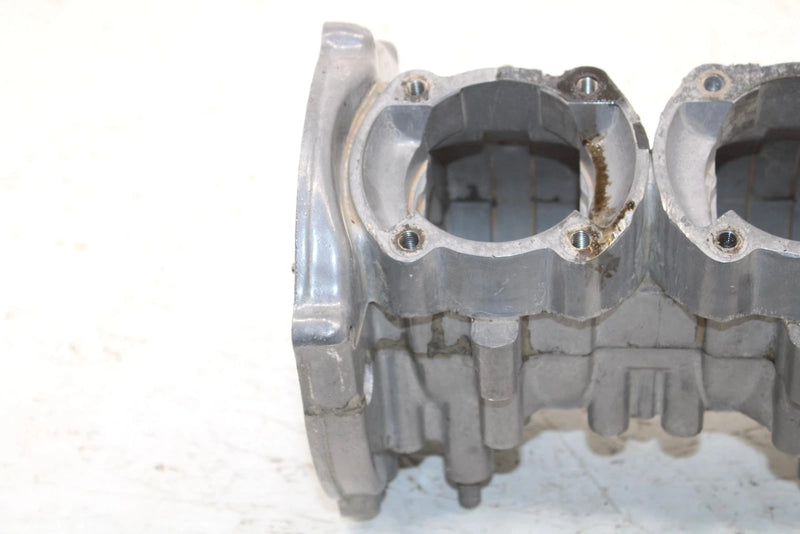 1976 Yamaha Gs340 Oem Crankcase Assembly 846-15100-00-00 SY71