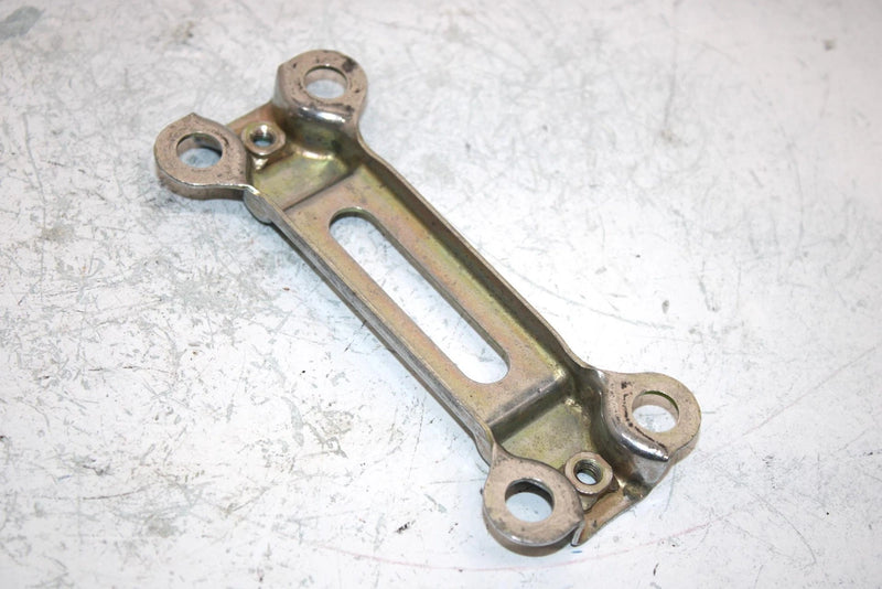 86 Honda Trx200 Sx A  Oem Handlebar Cover Stay 53206-HB3-000 AH27