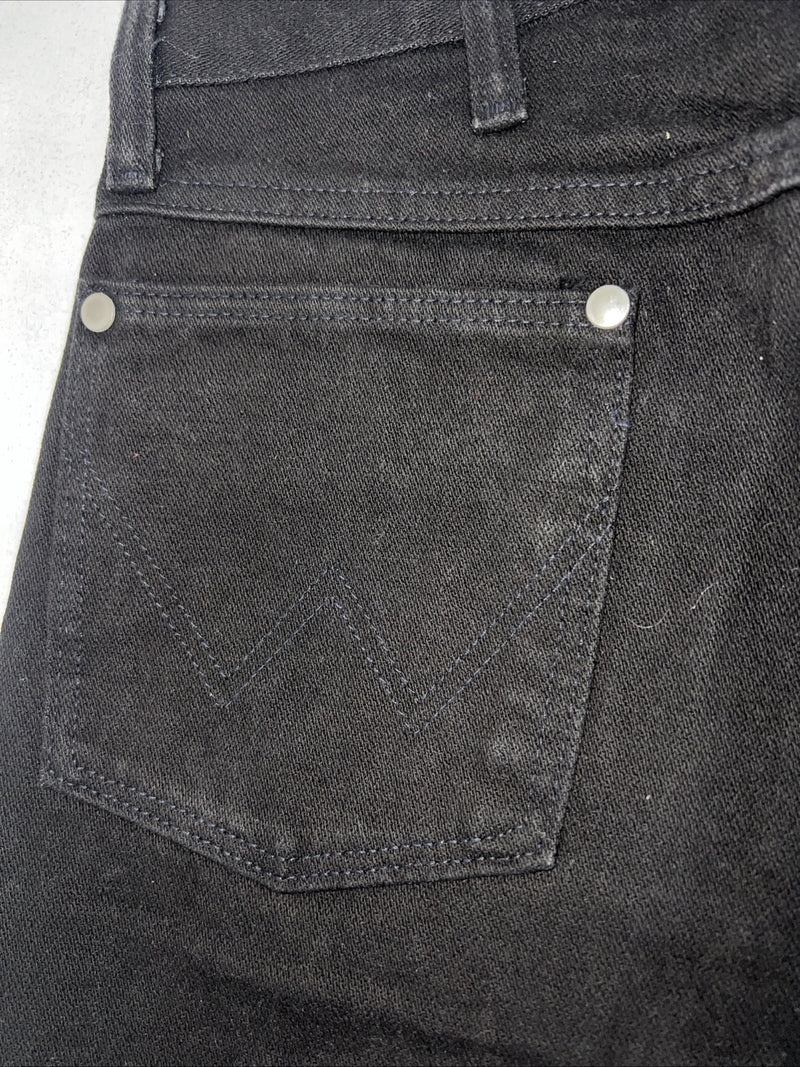 New Women’s Black Wrangler Cowboy Cut Slim Fit Denim Jeans. 15x34 J-19