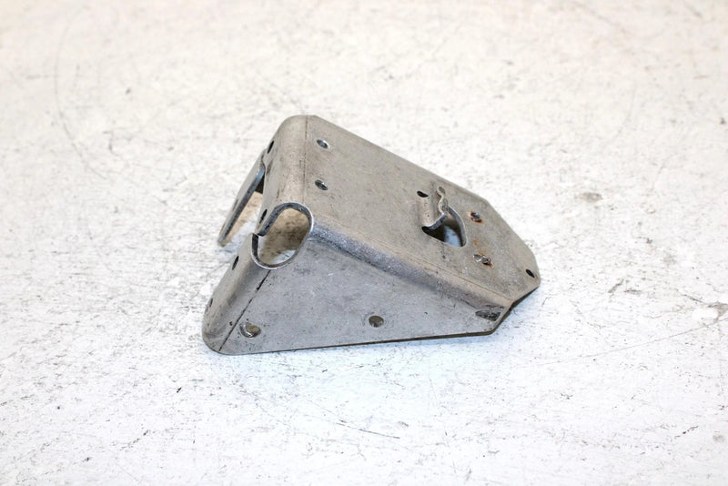 1999 Yamaha Vmax 600 Sx Oem Muffler Stay 8CR-2194J-00-00 SY5