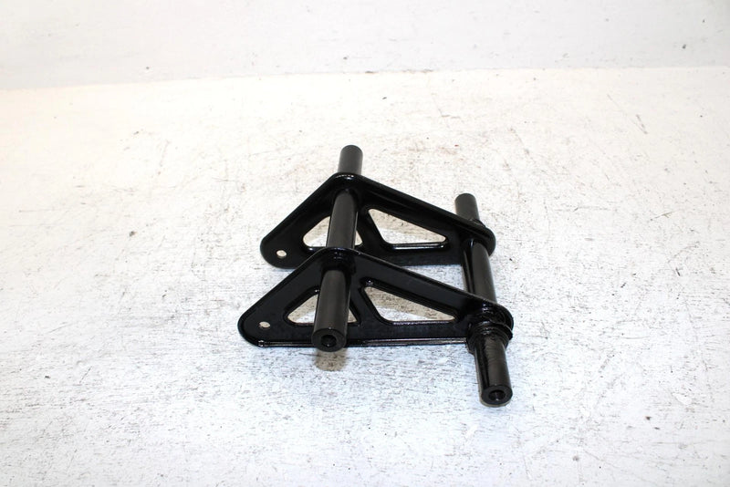 1995 Yamaha Vmax 600 Le Oem Front Skid Bracket 8AX-47418-00-00 SY21