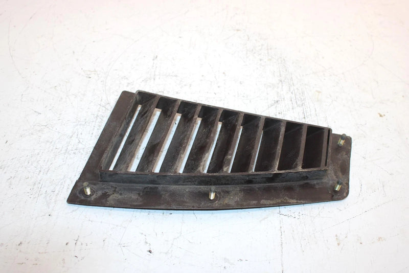 88 Yamaha Excel Iii Oem Left Rear Hood Louver 8Y3-77131-00-00 SY12