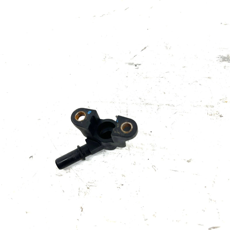 2022 Can-Am Defender HD10 OEM Fuel Rail 420874901 XB0.1