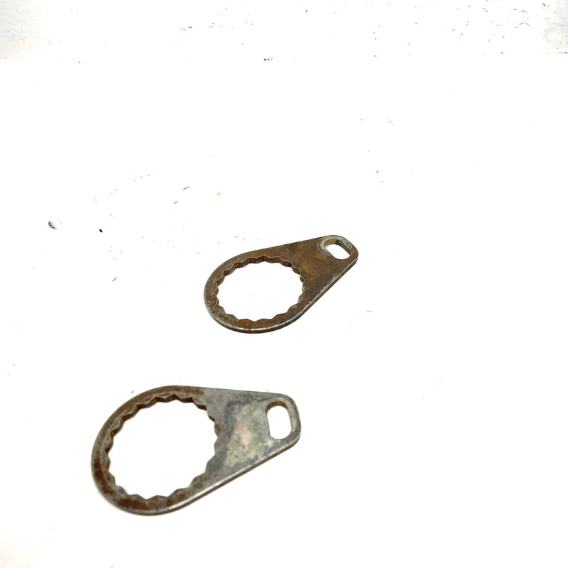 04-05 Polaris Ranger 500 4X4 OEM Pivot Bolt Retainer Pair 2202397 XP9.1